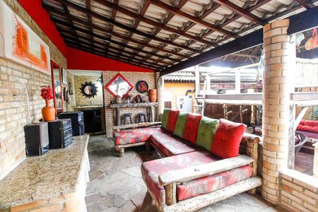 Casa de condomínio à venda com 300m², 5 quartos e 1 vaga Casa de condomínio à venda com 300m², 5 quartos e 1 vagaÁrea externa - Cozinha