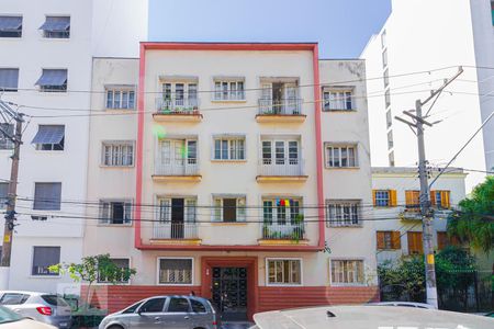 Apartamento à venda com 71m², 1 quarto e sem vaga Apartamento à venda com 71m², 1 quarto e sem vagaFachada