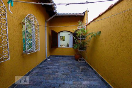 Casa à venda com 300m², 5 quartos e 6 vagas Casa à venda com 300m², 5 quartos e 6 vagasArea externa Suite 3