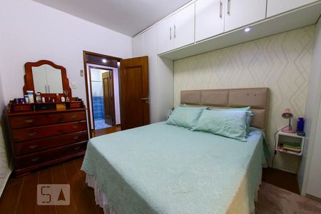 Casa à venda com 300m², 5 quartos e 6 vagas Casa à venda com 300m², 5 quartos e 6 vagasSuite 1