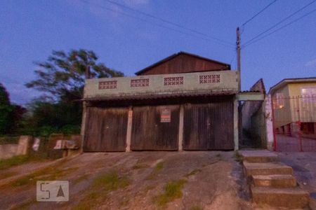 Casa à venda com 320m², 5 quartos e 3 vagas Casa à venda com 320m², 5 quartos e 3 vagasFachada da Casa