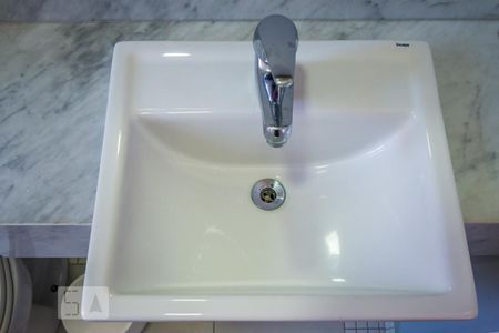 Apartamento à venda com 66m², 2 quartos e 2 vagas Apartamento à venda com 66m², 2 quartos e 2 vagasBanheiro da Suíte