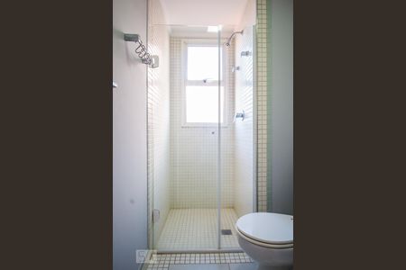 Apartamento à venda com 66m², 2 quartos e 2 vagas Apartamento à venda com 66m², 2 quartos e 2 vagasBanheiro da Suíte
