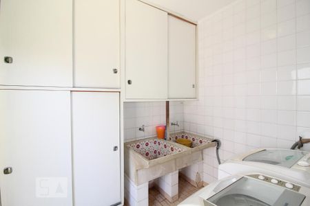 Casa à venda com 500m², 3 quartos e 7 vagasÁrea serviço