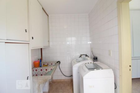 Casa à venda com 500m², 3 quartos e 7 vagasÁrea serviço