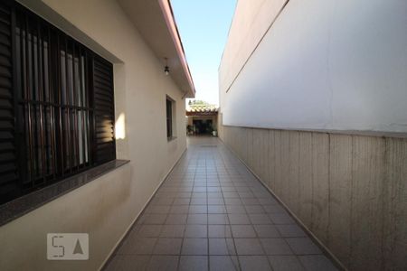 Casa à venda com 500m², 3 quartos e 7 vagasCorredor lateral