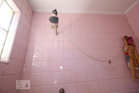 Casa à venda com 500m², 3 quartos e 7 vagasEdicula banheiro serviço