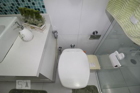 Casa à venda com 240m², 4 quartos e 3 vagasBanheiro 3 social