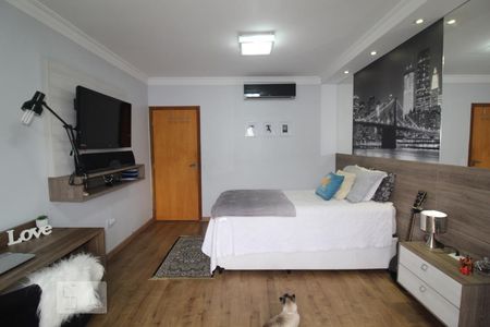 Casa à venda com 240m², 4 quartos e 3 vagasQuarto 2 suite