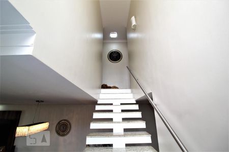 Casa à venda com 240m², 4 quartos e 3 vagasAcesso aos quartos