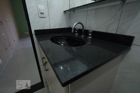 Casa à venda com 220m², 2 quartos e 4 vagas Casa à venda com 220m², 2 quartos e 4 vagasPia