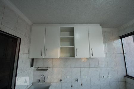 Casa à venda com 220m², 2 quartos e 4 vagas Casa à venda com 220m², 2 quartos e 4 vagasArmários