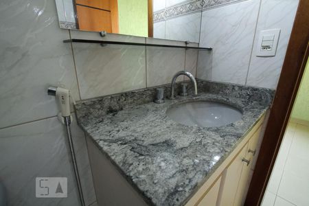 Casa à venda com 220m², 2 quartos e 4 vagas Casa à venda com 220m², 2 quartos e 4 vagasPia