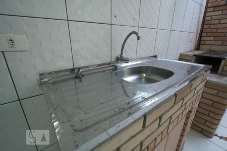 Casa à venda com 220m², 2 quartos e 4 vagas Casa à venda com 220m², 2 quartos e 4 vagasPia