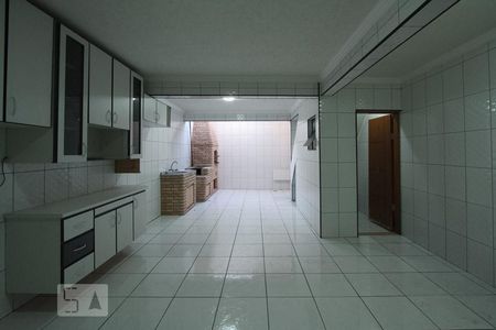 Casa à venda com 220m², 2 quartos e 4 vagas Casa à venda com 220m², 2 quartos e 4 vagasChurrasqueira e salão de festa