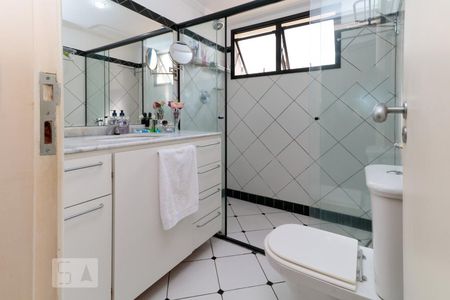 Apartamento à venda com 90m², 2 quartos e 2 vagas Apartamento à venda com 90m², 2 quartos e 2 vagasBanheiro