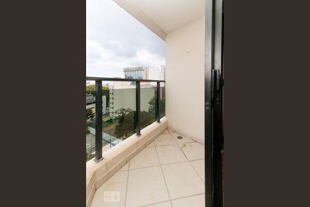 Apartamento à venda com 90m², 2 quartos e 2 vagas Apartamento à venda com 90m², 2 quartos e 2 vagasVaranda