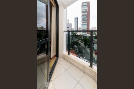 Apartamento à venda com 90m², 2 quartos e 2 vagas Apartamento à venda com 90m², 2 quartos e 2 vagasVaranda