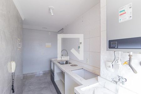 Apartamento para alugar com 49m², 2 quartos e 1 vaga Apartamento para alugar com 49m², 2 quartos e 1 vagaCozinha e área de serviço