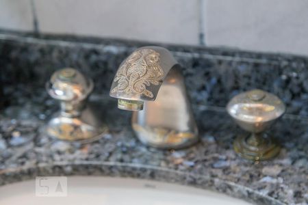 Apartamento à venda com 96m², 3 quartos e 2 vagasBanheiro do Quarto 3