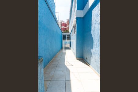 Casa à venda com 155m², 5 quartos e 2 vagas Casa à venda com 155m², 5 quartos e 2 vagasCorredor Lateral