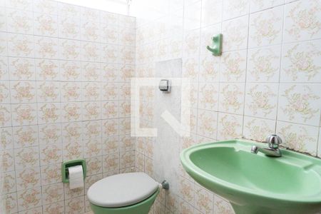 Casa à venda com 155m², 5 quartos e 2 vagas Casa à venda com 155m², 5 quartos e 2 vagasLavabo