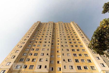 Apartamento à venda com 45m², 2 quartos e 1 vaga Apartamento à venda com 45m², 2 quartos e 1 vagaFachada