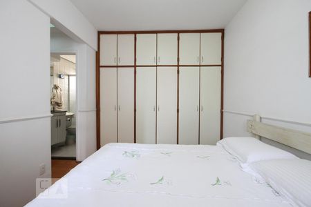 Apartamento à venda com 87m², 3 quartos e 2 vagasSuíte