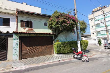 Casa à venda com 175m², 3 quartos e 2 vagasFachada