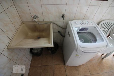 Casa à venda com 175m², 3 quartos e 2 vagasÁrea de Serviço