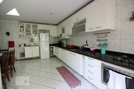 Casa à venda com 175m², 3 quartos e 2 vagasCozinha