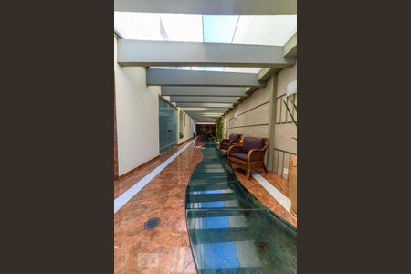 Apartamento à venda com 180m², 4 quartos e 4 vagas Apartamento à venda com 180m², 4 quartos e 4 vagasHall social