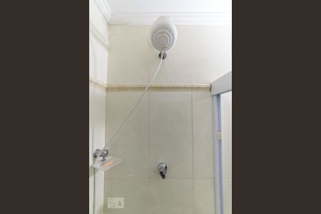 Apartamento à venda com 180m², 4 quartos e 4 vagas Apartamento à venda com 180m², 4 quartos e 4 vagasBanheiro da Suíte 1 - Chuveiro