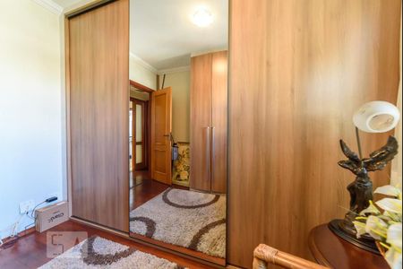 Apartamento à venda com 180m², 4 quartos e 4 vagas Apartamento à venda com 180m², 4 quartos e 4 vagasQuarto - Armários