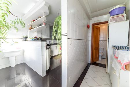 Apartamento à venda com 180m², 4 quartos e 4 vagas Apartamento à venda com 180m², 4 quartos e 4 vagasÁrea de Serviço