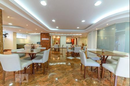 Apartamento à venda com 180m², 4 quartos e 4 vagas Apartamento à venda com 180m², 4 quartos e 4 vagasÁrea comum - Salão de festas