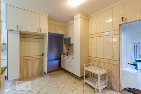 Casa à venda com 198m², 3 quartos e 2 vagasCozinha