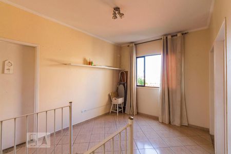 Casa à venda com 198m², 3 quartos e 2 vagasHall dos quartos