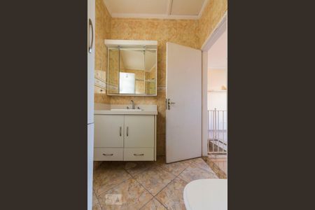 Casa à venda com 198m², 3 quartos e 2 vagasBanheiro Social