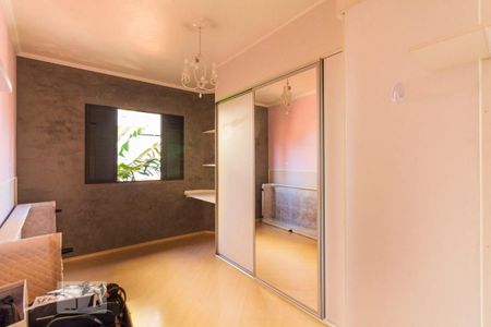 Casa à venda com 198m², 3 quartos e 2 vagasQuarto 1