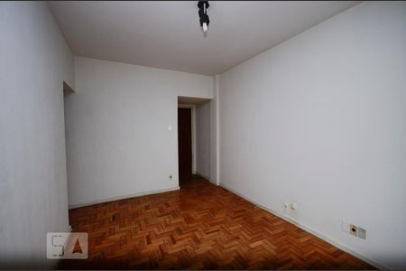 Sala de apartamento para alugar com 3 quartos, 90m² em Boa Viagem, Niterói