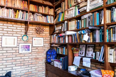 Casa à venda com 375m², 4 quartos e 4 vagasEscritório