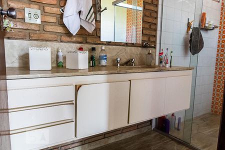 Casa à venda com 375m², 4 quartos e 4 vagasBanheiro Social
