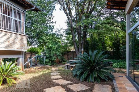 Casa à venda com 375m², 4 quartos e 4 vagasJardim