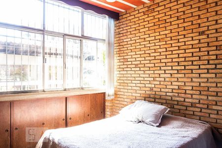 Casa à venda com 375m², 4 quartos e 4 vagasQuarto 2