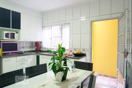 Casa à venda com 350m², 3 quartos e 1 vagaCasa 1 - Cozinha