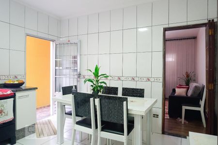 Casa à venda com 350m², 3 quartos e 1 vagaCasa 1 - Cozinha