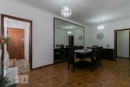 Apartamento à venda com 110m², 2 quartos e 1 vagaSala