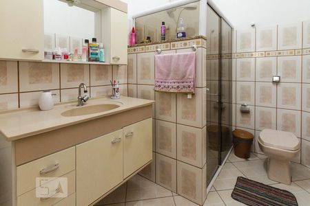 Casa à venda com 275m², 4 quartos e 8 vagasBanheiro