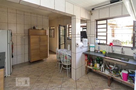 Casa à venda com 275m², 4 quartos e 8 vagasCozinha